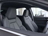 Q4スポーツバックe-tron 40 アドバンスド 