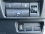 運転席まわりの画像です。