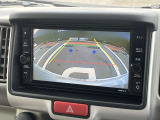 バックモニターも装備しております。車庫入れの苦手なお客様、もうご心配いりません。バックモニターがあれば、ぶつける心配無し?!重宝してくれると思います、