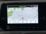 メ-カ-ナビが付いて、多彩な機能が使えます、お出かけの時も目的地をナビが案内してくれるので、安心してお出かけ出来ます♪♪