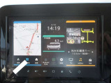 ディスプレイオーディオを装備。スマホとクルマをつなぐことで、これまでのナビに加えて、いろんなサービスが楽しめます。