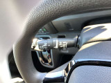 【ステアリングスイッチ】 手元のスイッチでナビ等の操作が行える非常に便利な機能です◆社外ナビ等への連動には別途ケーブルが必要な場合もございます。