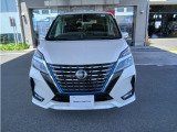 セレナ 1.2 e-POWER ハイウェイスターV 