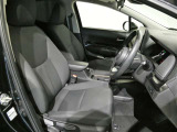 気になる汚れは「まるまるクリン」で解消! 当社の中古車はシートを外して隅々までキレイにクリーニングしてあります。