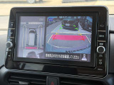 [アラウンドビューモニター]車両を上から見たようなカメラで周りの障害物などが一目瞭然!駐車が苦手な方でも、らくらく駐車♪