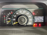 【スピードメーター】メーターがシンプルで見やすく運転しやすいですね!