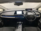 見渡しやすい広さです。コックピットのように運転席を囲むように使いやすくスイッチ類が配置されていて運転に集中できます。