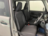 【フロントシート】乗用車と同じ運転しやすい設計となっています。