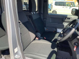 ◆運転席側からの写真です◆ 新車・中古車、車検・点検・整備、保険などお客様のカーライフをトータルサポート