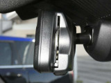 ETC2.0一体型の自動防眩機能付きバックミラー!後続車のヘッドライトの眩しさを自動で軽減してくれます!