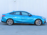 BMW認定中古車は、ドイツ本社と同様の教育・訓練を受けたBMW専門のメカニックが100項目以上のポイントを徹底的にチェックし、厳選した車輌のみを販売しております。
