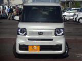 外装も丁寧に磨いております。是非1度実車をご覧ください!