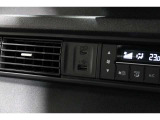 スマートフォンなどの音楽再生が可能なUSB接続ジャック装備車両です♪♪♪