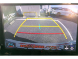 バックガイドモニターで、後方を確認しながら安心して駐車することができます。運転初心者も熟練者も必須の機能ですよ!