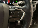 ミリ波レーダーとカメラを組み合わせたLEXUS Safety System。長距離の高速走行が快適になる、全車速追従型のレーダークルーズコントロールに対応しています。