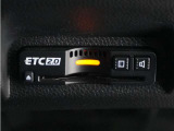 ◆ETC2.0装着◆進化したドライブ体験。料金収受システムだけだったETCが生まれ変わって、高速道路を賢く使うETC2.0に進化しました。多彩な情報サービスが便利で快適なドライブ体験を提供します。