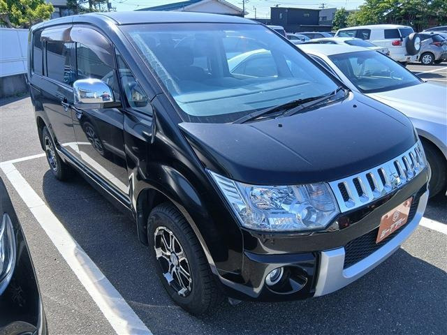 デリカD:5 2.2 D パワーパッケージ 4WD 禁煙車 社外ナビ バックカメラ