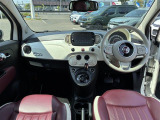 イタリア車ならではの美しさ、走りへのこだわりを感じるインテリアデザイン!