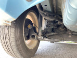 お車を安心してお乗りいただく為には、足回りの定期点検が欠かせません。サービスサポート(有償保証)では無料点検もご提供しており、安心のカーライフをお過ごしいただけるサポート体制が整っています。