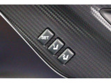 シートポジションメモリ あらかじめ登録しておいたシートポジションを自動的に再現