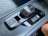 運転席まわりの画像です。