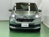 LEDヘッドライトを装備しています。LEDヘッドライトはとても明るく、雨の日や夜間走行も安全・安心です。オートライトコントロール付きで周囲の明るさに応じて自動で点灯・消灯します