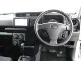 運転席廻りです。