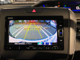 バックでの駐車が苦手な方や運転にあまり自信のない方でも後方の視界をしっかりサポート。安心して車庫入れが出来るバックカメラを装備しています!