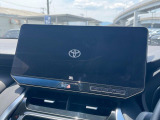 【12.3インチワイドナビ】高級感とインパクトのある大型ワイドナビを装備。各種オーディオ操作はもちろん、横長ワイド画面でのマップ2分割表示など、利便性も高いナビです♪