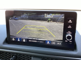 バックモニター付きで、車庫入れやバック時の後方確認をサポート。