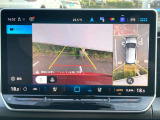 前後パーキングセンサー&リアビューカメラで、車庫入れも安心です。パーキングセンサーは音だけでなくモニターで接近情報を確認出来てより安心です。