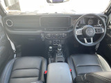 ラングラー アンリミテッド サハラ 4WD 本革シート