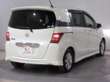 ボディクリーニング後、愛車をピカピカの状態へ保護するコーティング「ブライトパック」がおススメです!水垢がつきにくく、手入れがしやすくなりますよ!いつも愛車をきれいにしておきたい方におススメです。