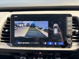 バックカメラも付いています! 運転が不慣れな方でも安心して駐車が可能です!
