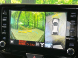 【パノラミックビューモニター】専用のカメラにより、上から見下ろしたような視点で360度クルマの周囲を確認することができます☆死角部分も確認しやすく、狭い場所での切り返しや駐車もスムーズに行えます。