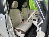 運転席シート廻りは使用感も少なく、良好な状態となっています。丁寧に使われていたことがよくわかりますね。