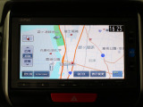 【純正ナビゲーション】使いやすいナビ操作にオーディオ機能も充実!Bluetooth接続で運転中のハンズフリー電話や好みの音楽を車内に流す事が出来ます。ラインナップや車種に応じて豊富な機能が使用可能♪