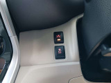 前方車両との衝突防止のサポート機能やアクセルとブレーキを踏み間違えた時のサポート機能など、安全装備が充実してて心強いです!!