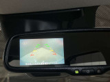 【バックモニター】駐車するとき、後ろのスペースがどれくらいあるかわからず、うまく停められない・・なんてことを防ぐ、バックカメラを装備。