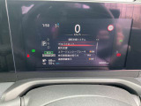 見やすいメーターまわりがドライブをサポート致します。