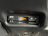 運転席左下にETCがついています。