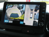 ★マルチビューカメラシステム★ギヤをRに入れるとナビの画面には上空から見下ろし感覚の映像がドライバーをアシスト★
