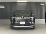 7スロットルグリルはJeep伝統の証です。SUVのみにこだわり続けている伝統あるJeep車へお乗り頂いてみてはいかがですか?