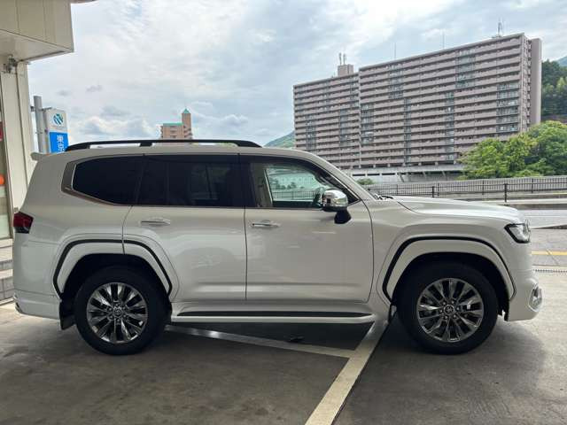 トヨタ ランドクルーザー300 3.5 ZX 4WD の中古車詳細 (2,000km