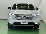 LEDヘッドライトを装備しています。LEDヘッドライトはとても明るく、雨の日や夜間走行も安全・安心です。オートライトコントロール付きで周囲の明るさに応じて自動で点灯・消灯します