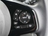 ◆アダプティブクルーズコントロール◆予め設定した車速内でクルマが自動的に加減速。前走車との適切な車間距離を維持しながら追従走行します。【LKAS】車線維持支援システムでステアリング操作を支援。