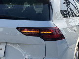 点検整備:ご納車前に&rdquo;Das WeltAuto&rdquo;独自の「点検チェック項目シート」により、部品や機能に関する全71項目もの厳しいチェックを実施します。