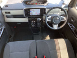 運転席からの視界もよくどなたがお乗りになられても運転しやすい車両になっていますよ