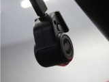 ◆ドライブレコーダー◆映像・音声などを記録する自動車用の装置です。 もしもの事故の際の記録はもちろん、旅行の際の思い出としてドライブの映像を楽しむことができます。