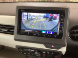 バックモニターにガイド線表示付きなので車庫入れも安心【カメラアングルは3パターンから選べます】知らない道でも安心して楽しくお出かけができます。